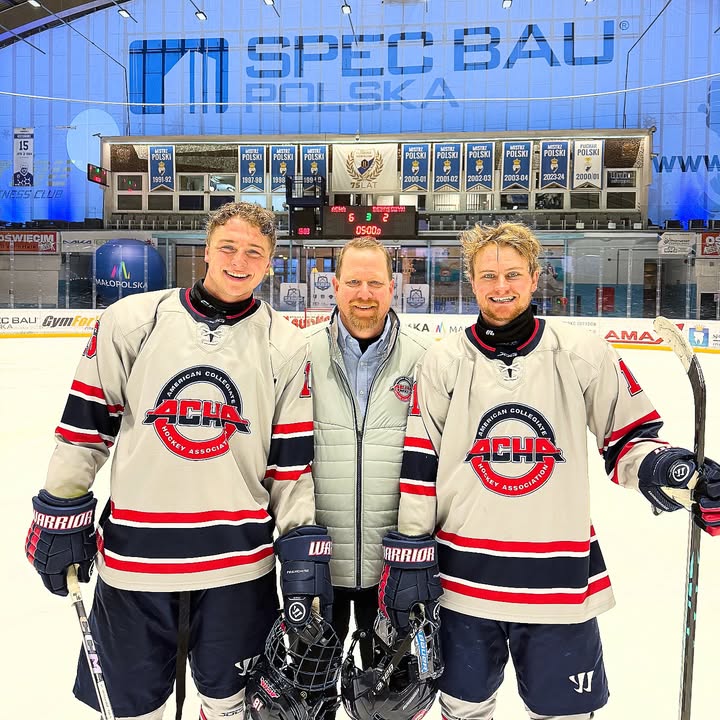 Shoutout to Coach Dave Weaver and assistant captains Vinnie Farina & Hayden Klem for representing the USA on the ACHA Select Team!