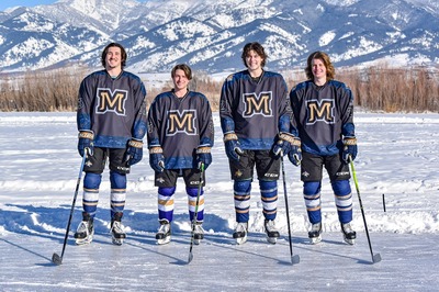 mountains with players
